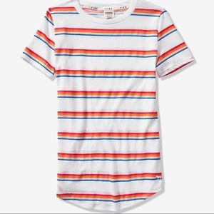 Size L ❤️ PINK VICTORIA’S SECRET PERFECT CREW TEE